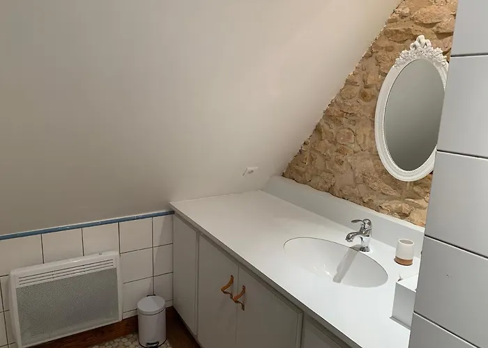 - Le Reclaud Du Noyer *