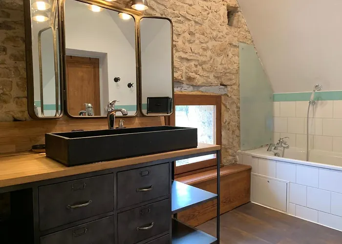 - Le Reclaud Du Noyer بيت للعطل *