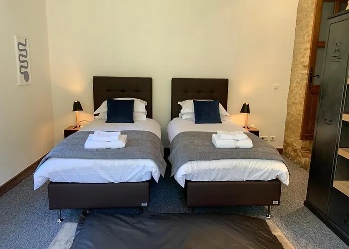 - Le Reclaud Du Noyer *