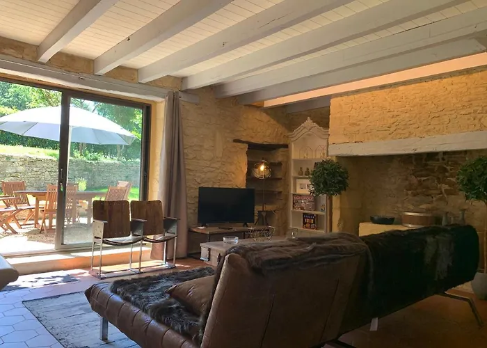 - Le Reclaud Du Noyer بيت للعطل