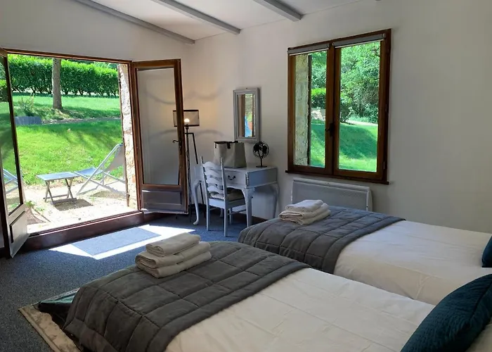 - Le Reclaud Du Noyer لو بوج